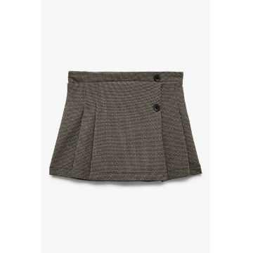 Fusta scurta evazata cu pliuri