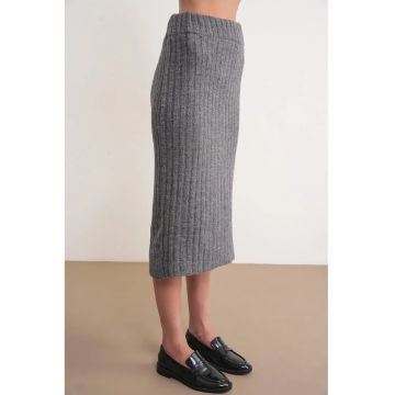 Fusta  tricotata - cu nervuri - talie inalta - gri inchis -