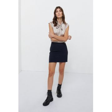 Fusta mini cu talie inalta