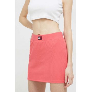 Tommy Jeans fusta culoarea roz, mini, drept