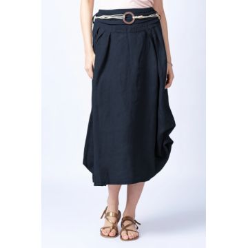 Fusta lunga bleumarin cu poale prinse, din in, cu o curea fancy
